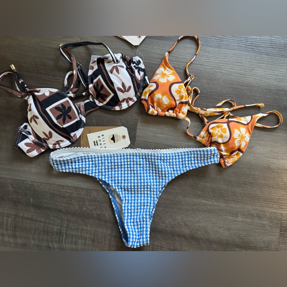 Billabong Blue Gingham Ribbed Bikini Bottom & 2 bikini tops bundle